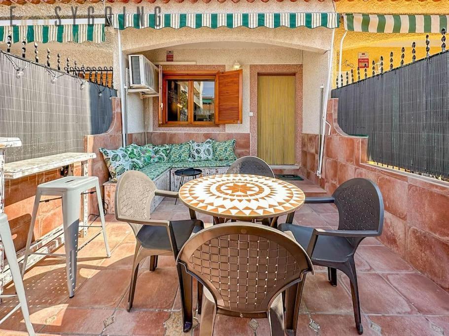 Casa De Llama Санта Пола Экстерьер фото